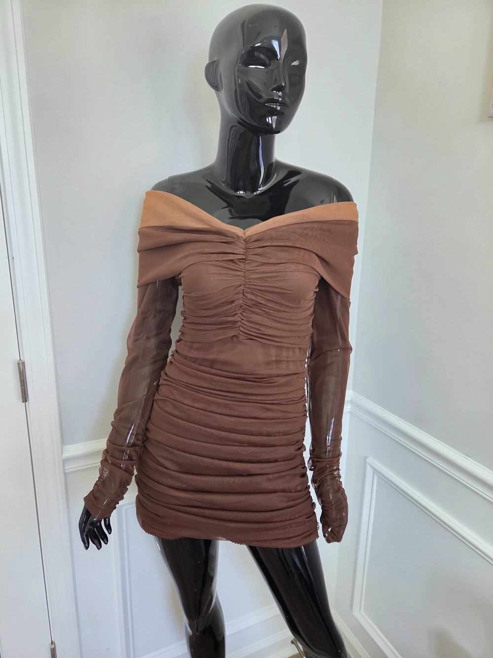Boohoo Brown Two-Tone Off-Shoulder Ruched Long Sleeve Dress